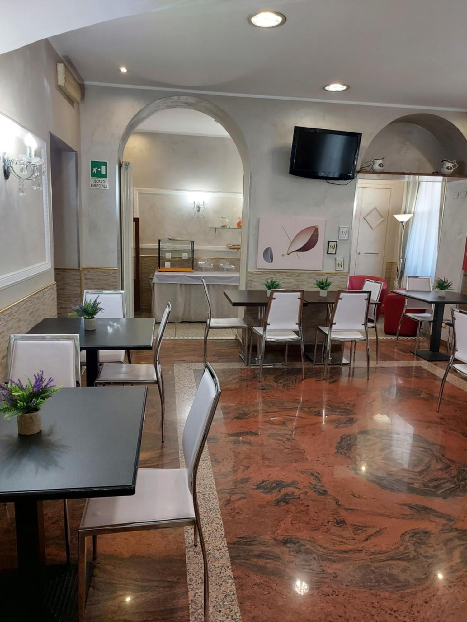 Hotel Antico Distretto Turin Exteriör bild