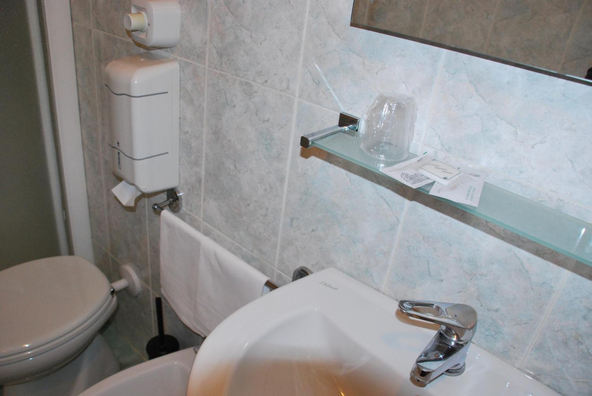 Hotel Antico Distretto Turin Rum bild